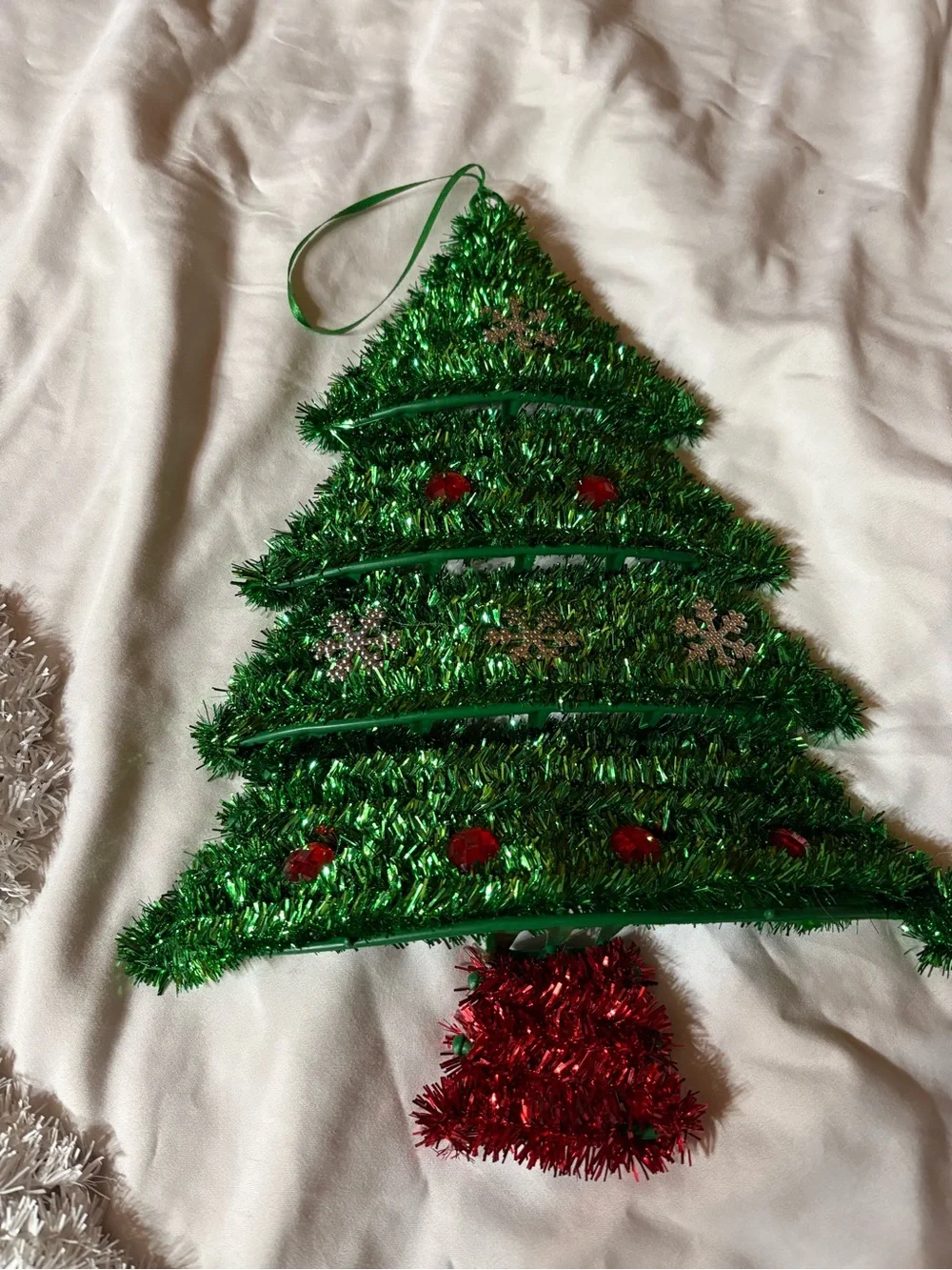 FABLIFE_LOVE Green Tinsel Christmas Tree & White Tinsel Snowman Hanging Holida
